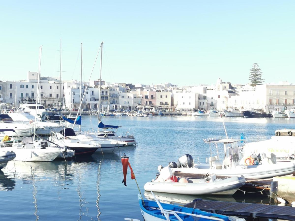 La Finestra Sul Porto Apartment Trani Luaran gambar