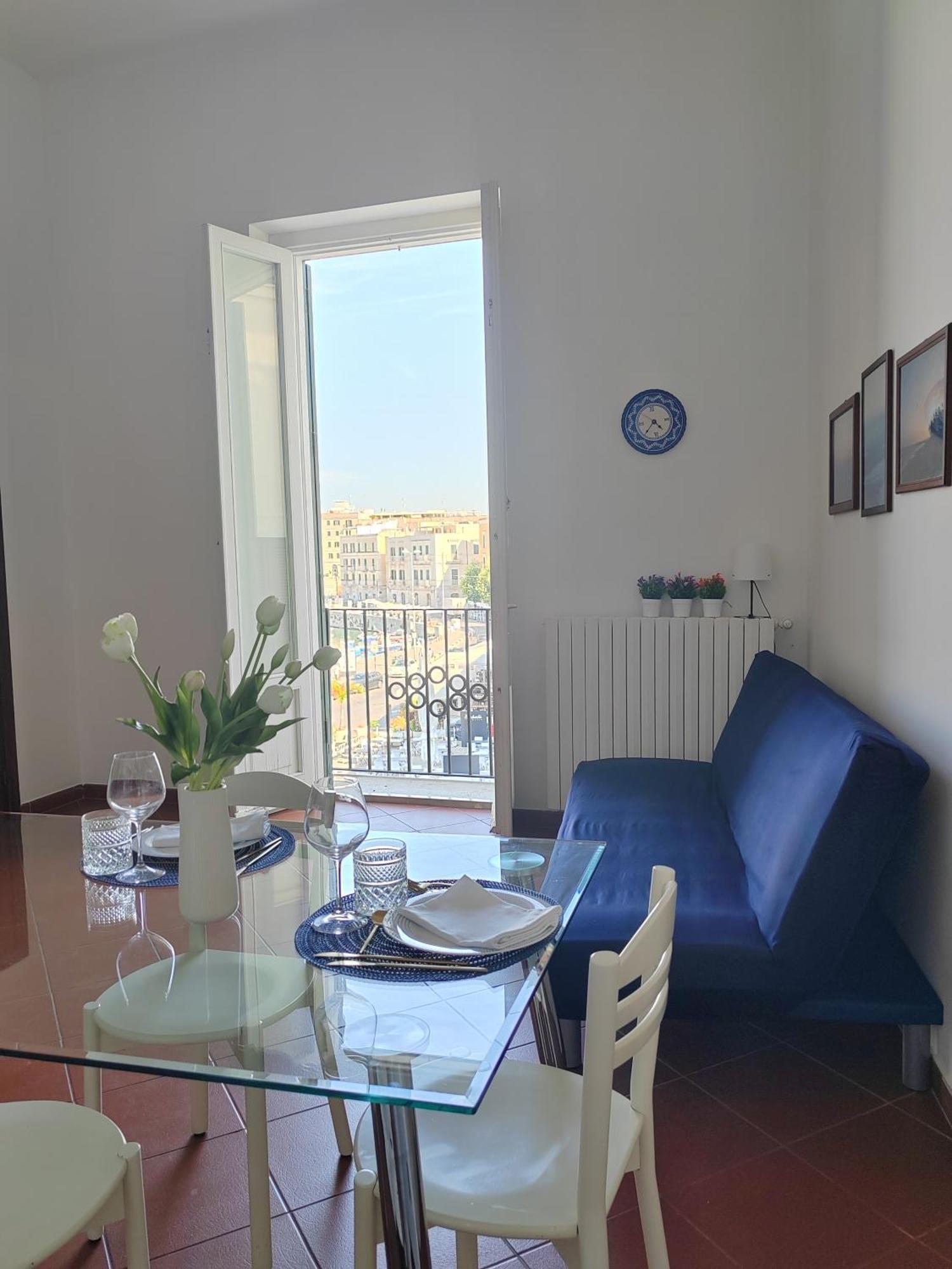 La Finestra Sul Porto Apartment Trani Luaran gambar