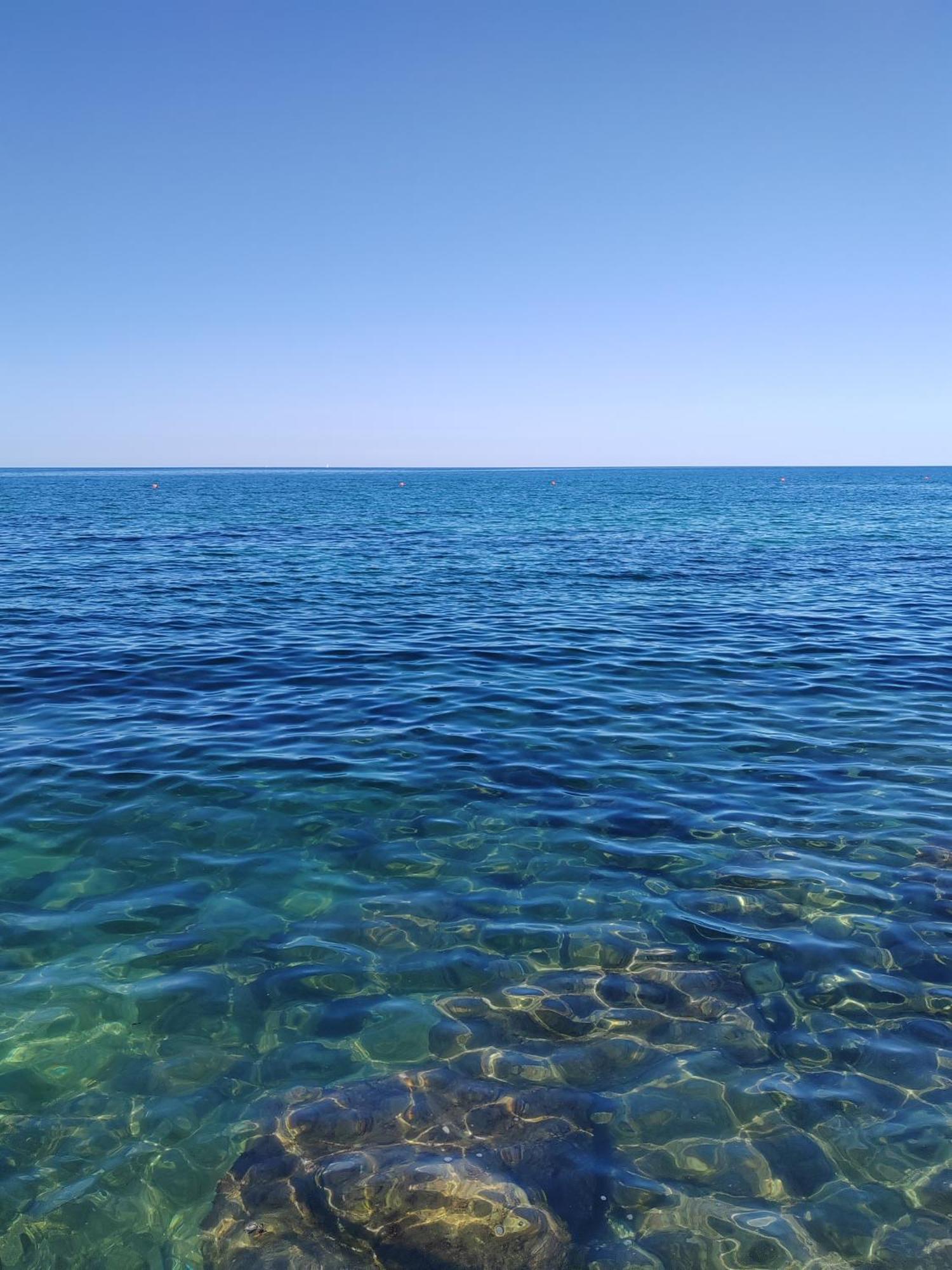 La Finestra Sul Porto Apartment Trani Luaran gambar