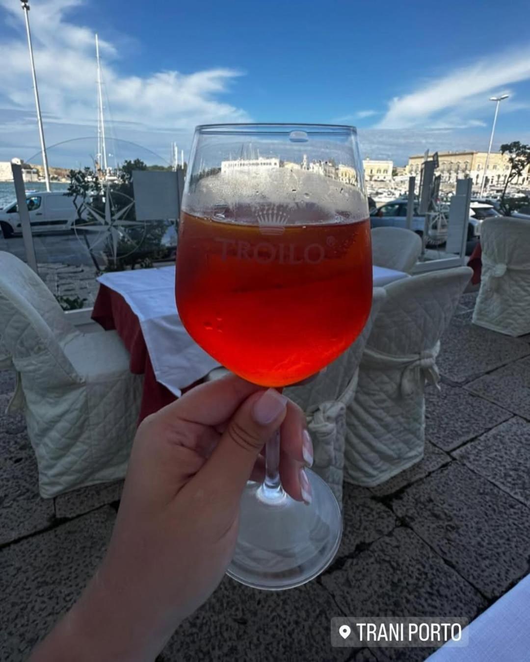 La Finestra Sul Porto Apartment Trani Luaran gambar