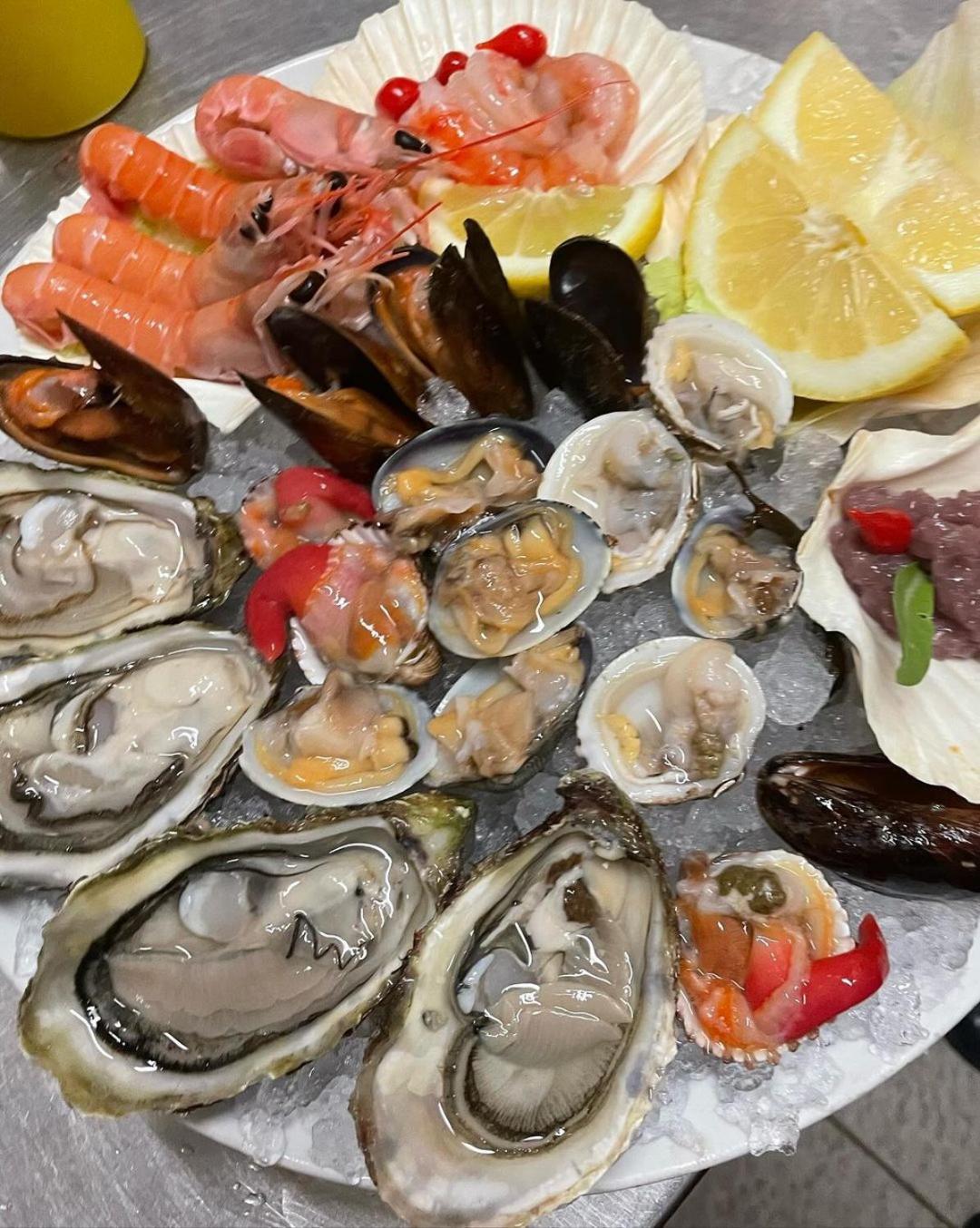 La Finestra Sul Porto Apartment Trani Luaran gambar